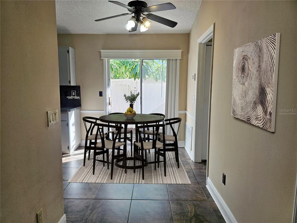 For Sale: $425,000 (3 beds, 2 baths, 1293 Square Feet)