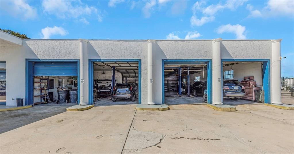 На продажу: $3,200,000 (0 спален, 0 ванн, 4520 Квадратных фут)