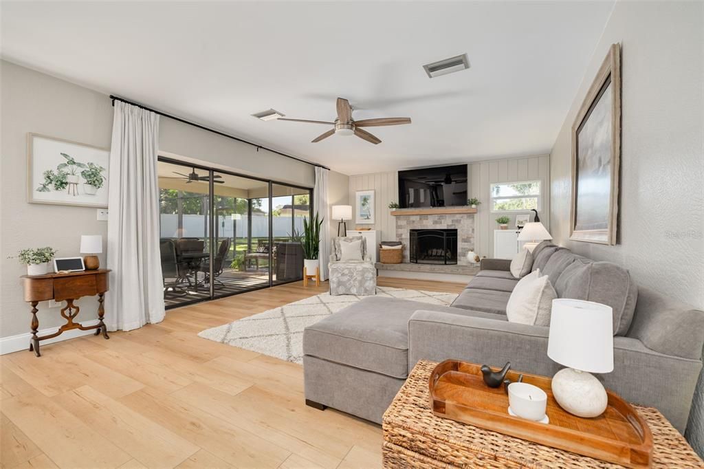 For Sale: $850,000 (5 beds, 4 baths, 3141 Square Feet)
