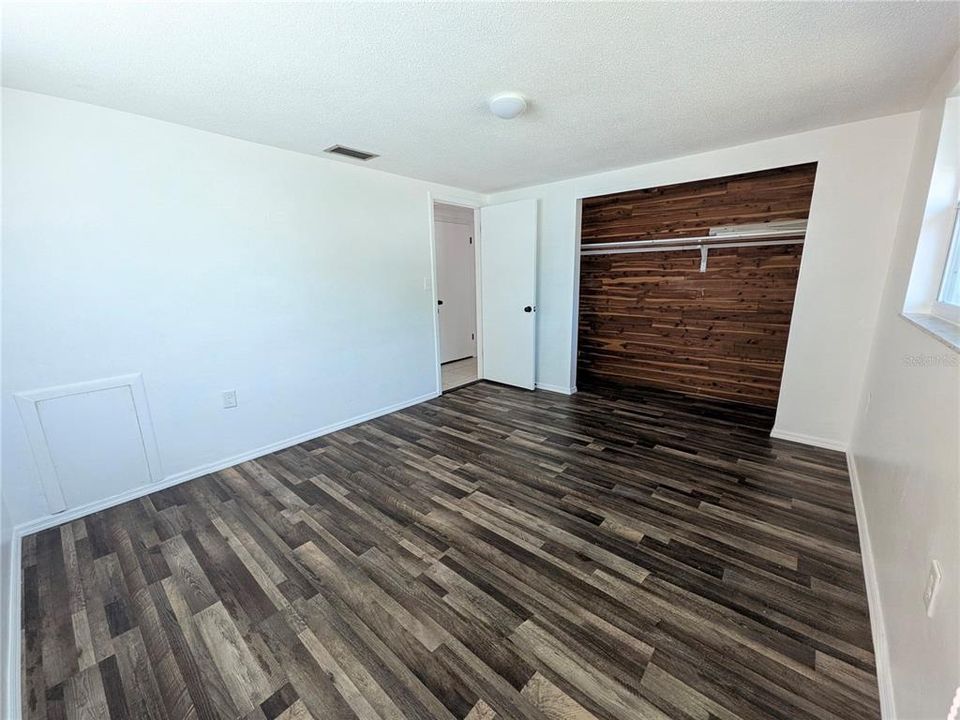 На продажу: $249,900 (3 спален, 2 ванн, 1105 Квадратных фут)