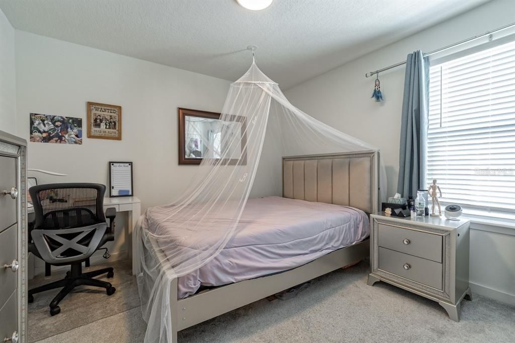 На продажу: $399,000 (4 спален, 2 ванн, 1856 Квадратных фут)