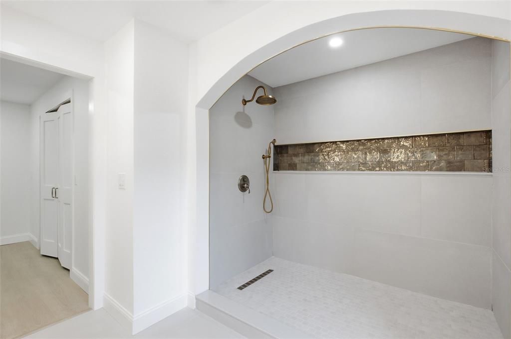 На продажу: $699,900 (3 спален, 2 ванн, 2383 Квадратных фут)