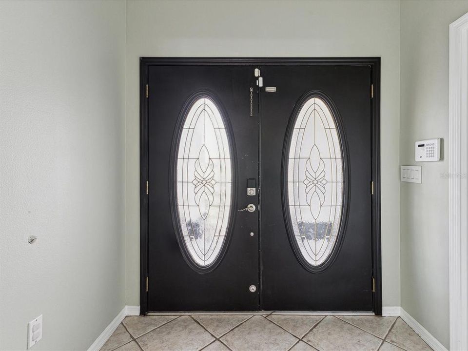 For Sale: $540,000 (4 beds, 3 baths, 2864 Square Feet)