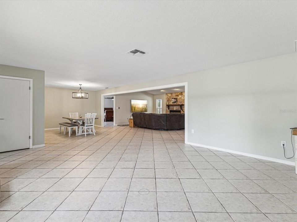 For Sale: $540,000 (4 beds, 3 baths, 2864 Square Feet)