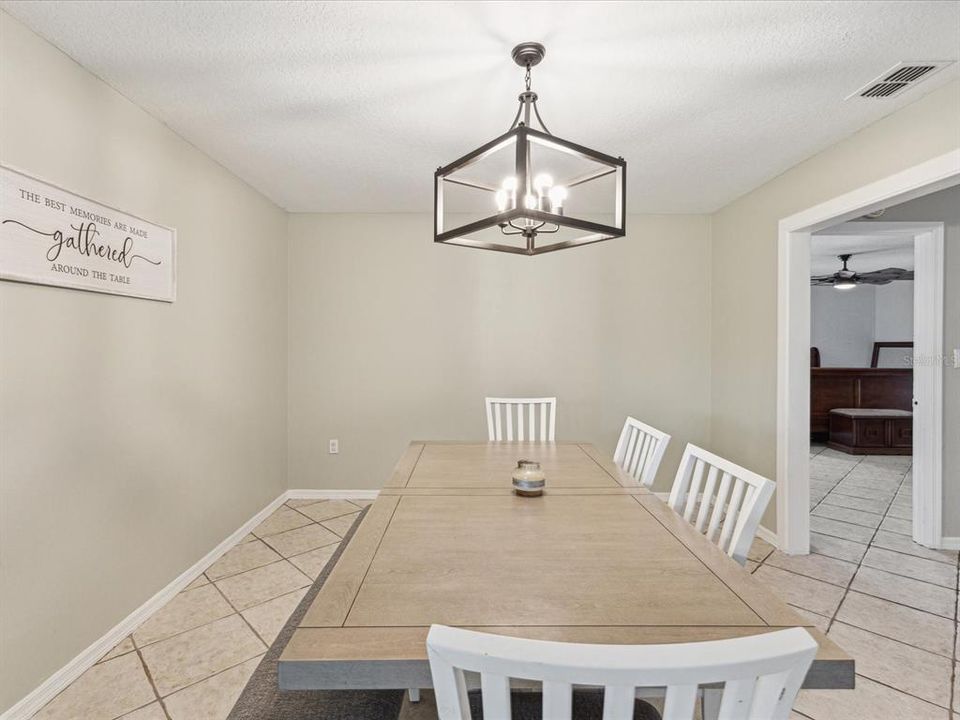 For Sale: $540,000 (4 beds, 3 baths, 2864 Square Feet)