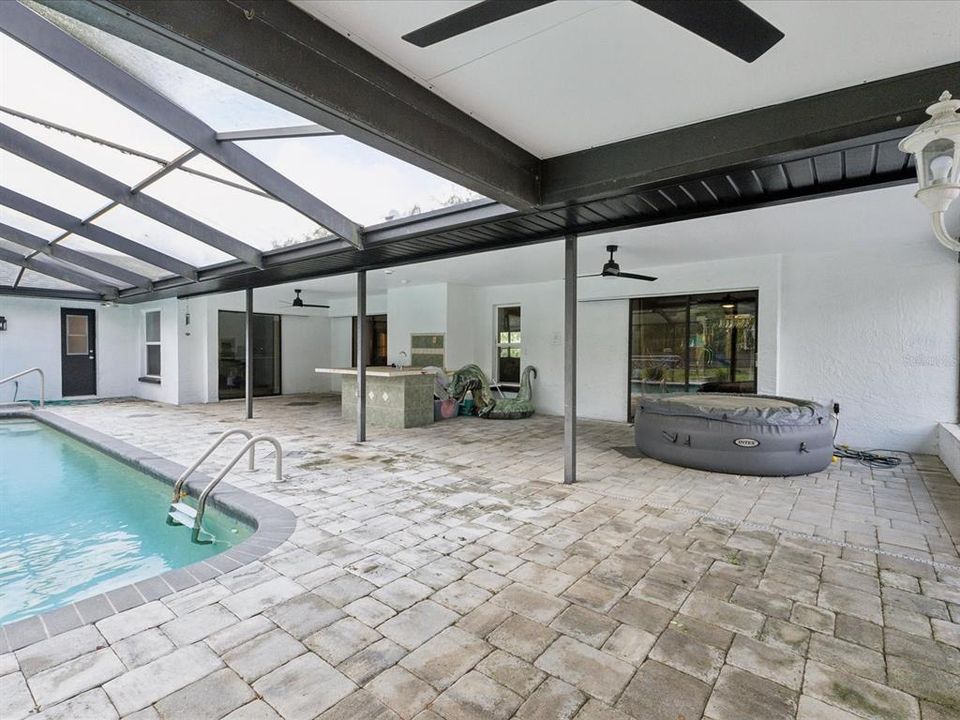 For Sale: $540,000 (4 beds, 3 baths, 2864 Square Feet)