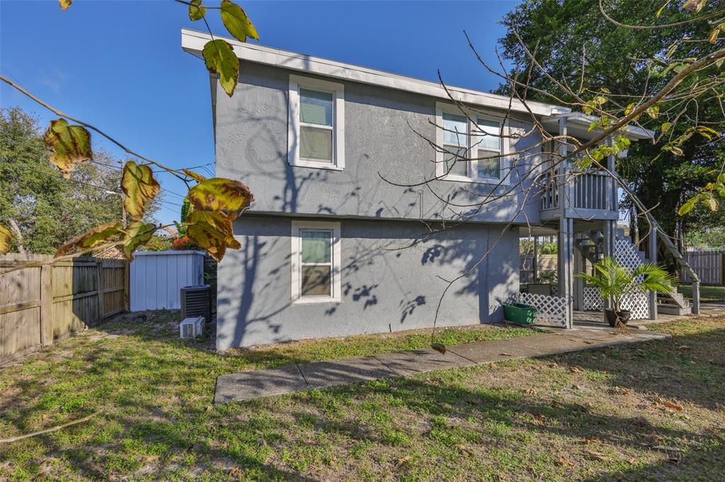 На продажу: $394,900 (0.14 acres)