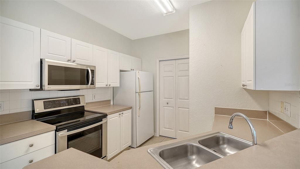 En Venta: $218,500 (2 camas, 2 baños, 1163 Pies cuadrados)