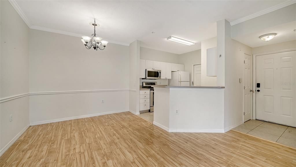 En Venta: $218,500 (2 camas, 2 baños, 1163 Pies cuadrados)