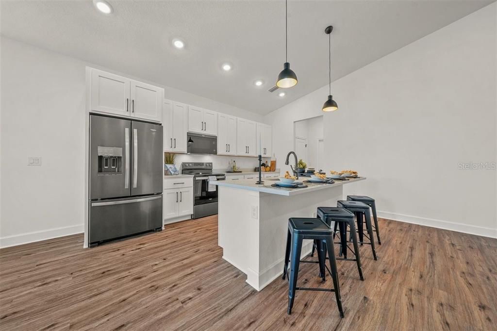 En Venta: $404,900 (4 camas, 3 baños, 2088 Pies cuadrados)