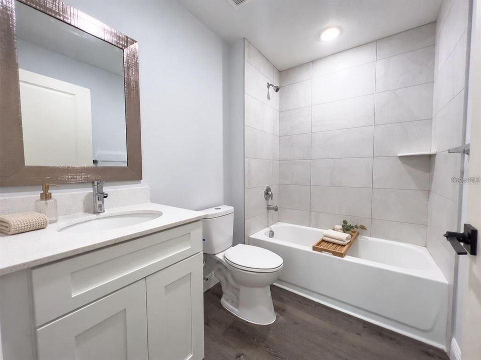 For Sale: $255,000 (3 beds, 2 baths, 1108 Square Feet)