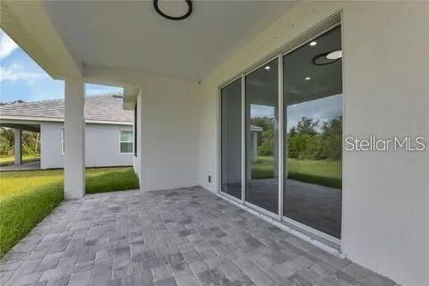 На продажу: $308,999 (4 спален, 2 ванн, 1674 Квадратных фут)