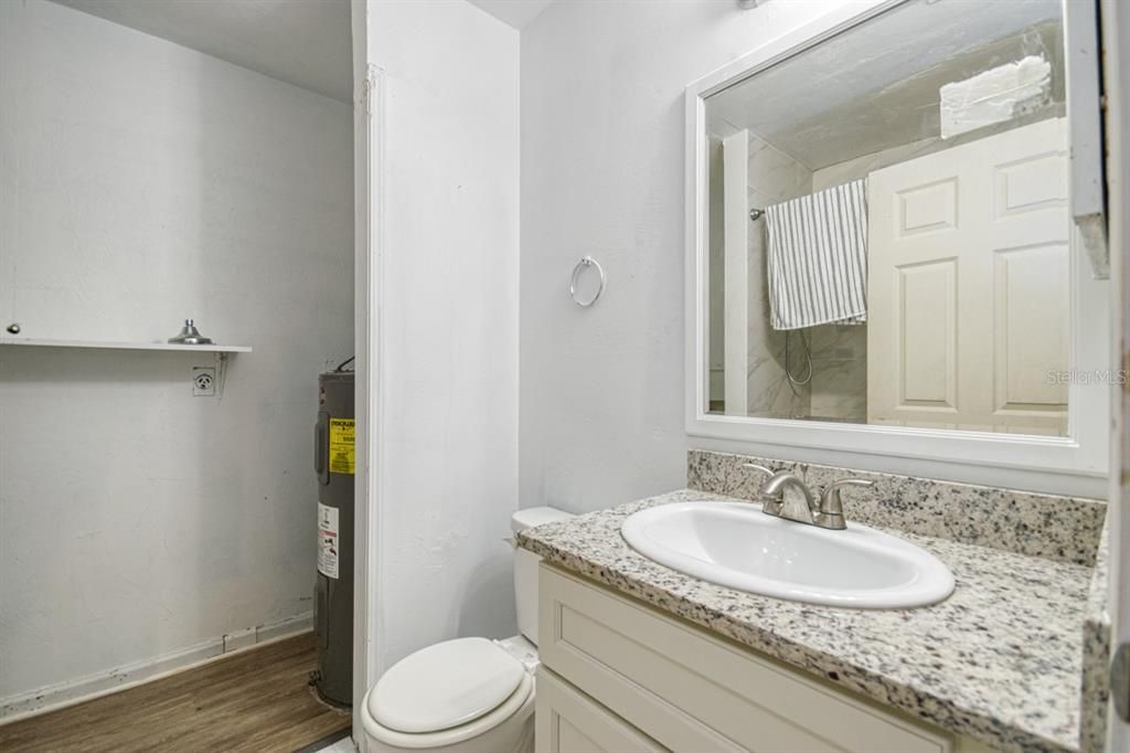 На продажу: $145,000 (2 спален, 2 ванн, 1008 Квадратных фут)