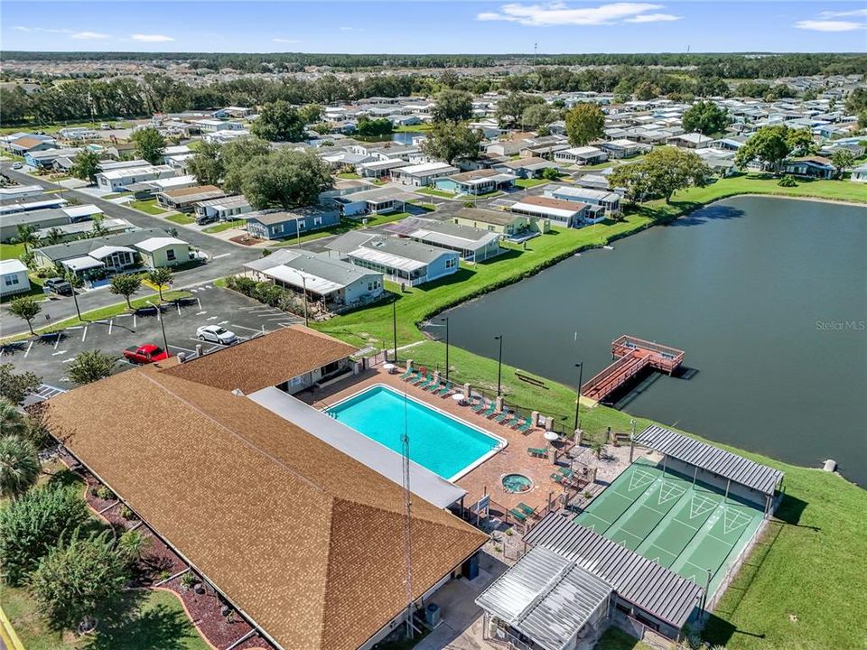 На продажу: $150,000 (2 спален, 2 ванн, 1040 Квадратных фут)
