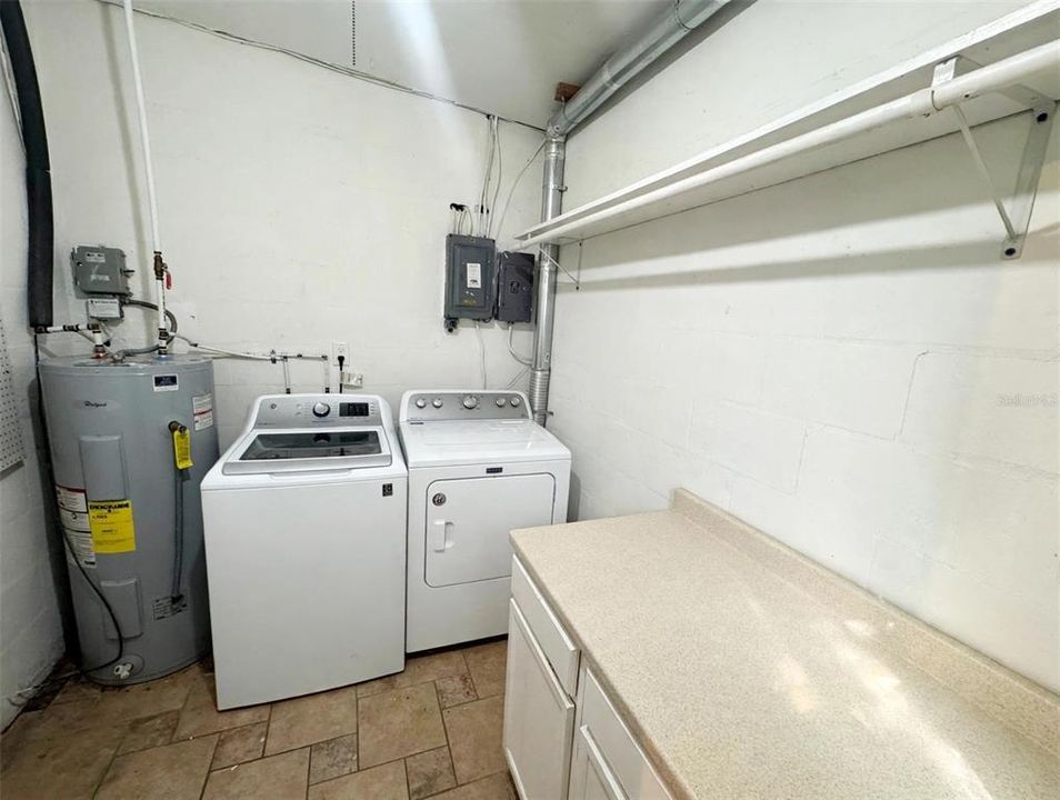 На продажу: $426,000 (3 спален, 2 ванн, 1273 Квадратных фут)