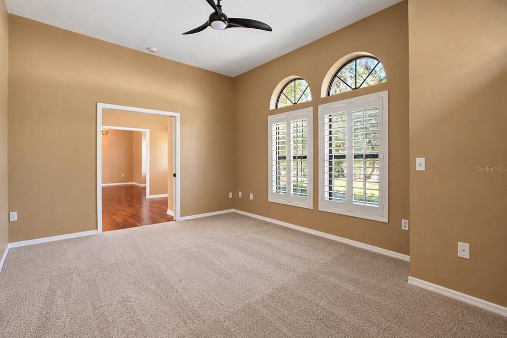 For Sale: $1,100,000 (5 beds, 4 baths, 3988 Square Feet)