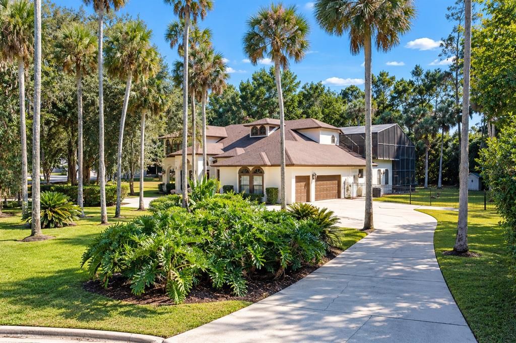 For Sale: $1,100,000 (5 beds, 4 baths, 3988 Square Feet)