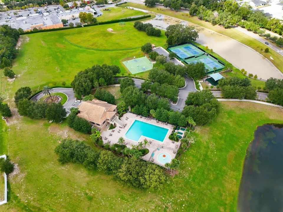 На продажу: $600,000 (5 спален, 4 ванн, 3799 Квадратных фут)