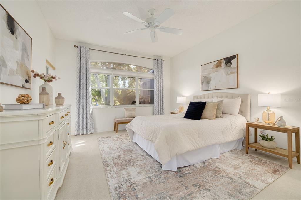 For Sale: $400,000 (2 beds, 2 baths, 1722 Square Feet)