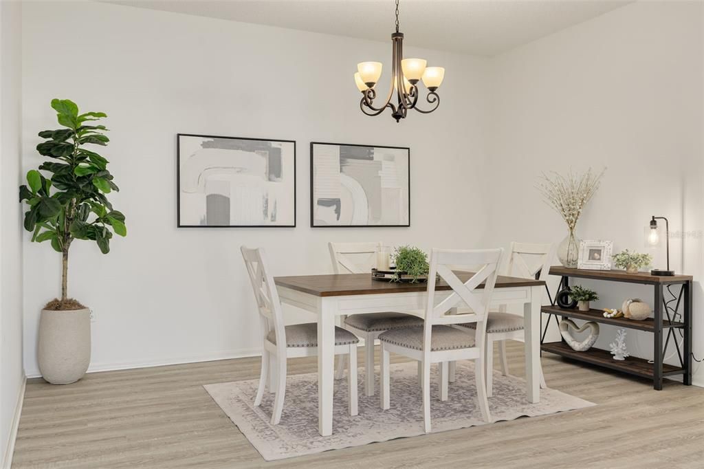For Sale: $400,000 (2 beds, 2 baths, 1722 Square Feet)