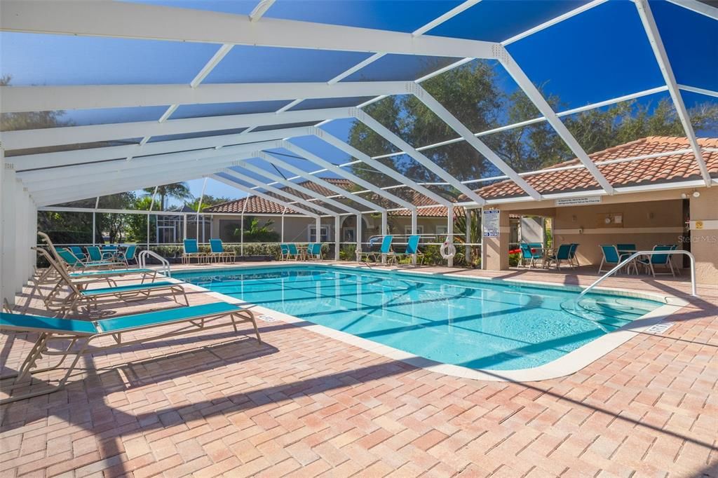 For Sale: $400,000 (2 beds, 2 baths, 1722 Square Feet)