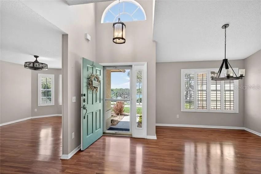 На продажу: $415,000 (3 спален, 2 ванн, 1729 Квадратных фут)