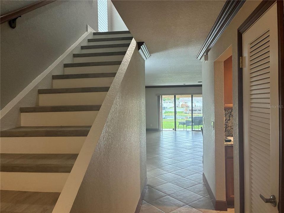 На продажу: $334,900 (2 спален, 2 ванн, 1558 Квадратных фут)