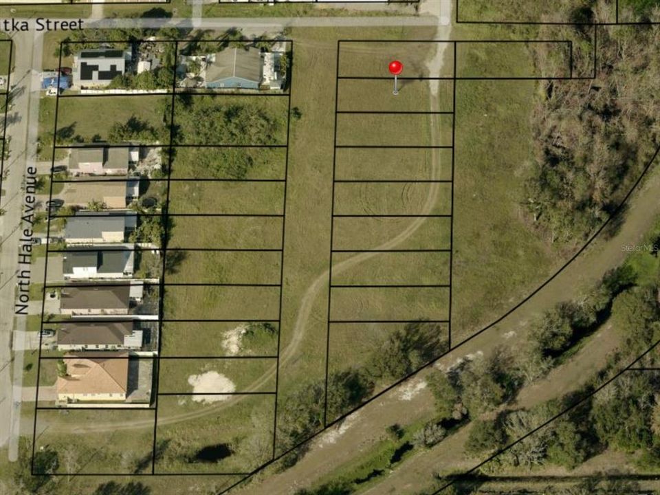 На продажу: $230,000 (0.14 acres)