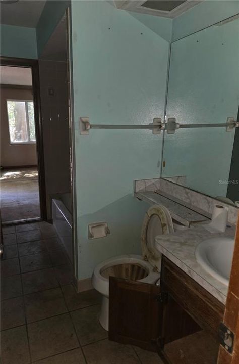 На продажу: $200,000 (3 спален, 2 ванн, 2007 Квадратных фут)