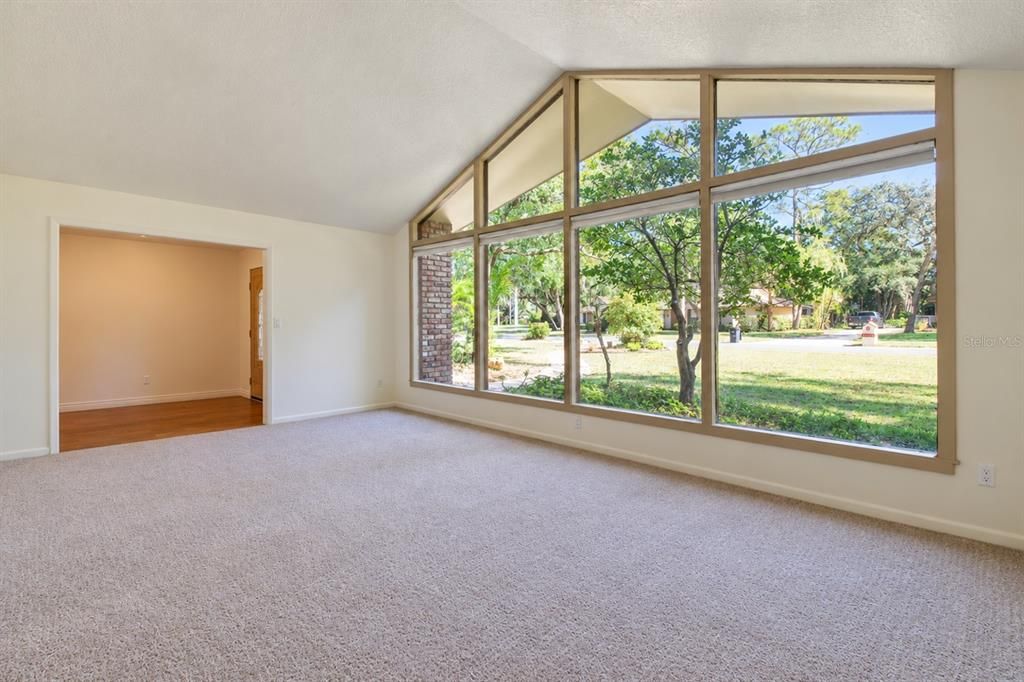 For Sale: $650,000 (4 beds, 3 baths, 2691 Square Feet)