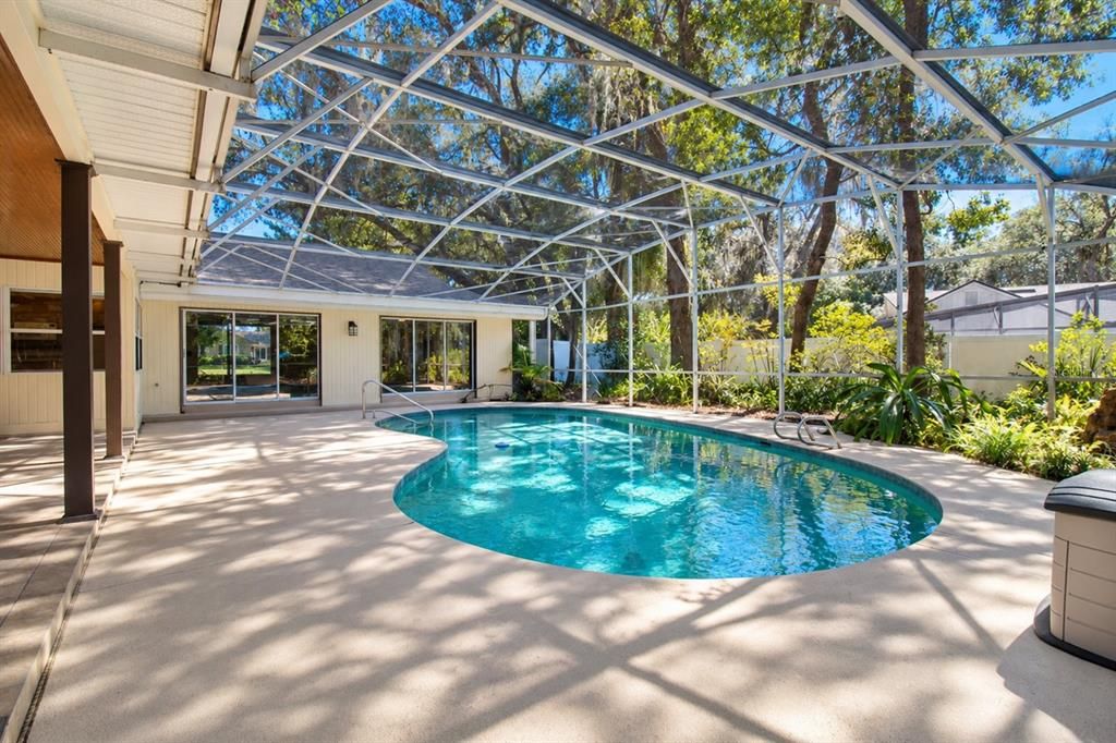 For Sale: $650,000 (4 beds, 3 baths, 2691 Square Feet)
