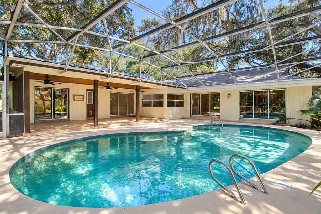 For Sale: $650,000 (4 beds, 3 baths, 2691 Square Feet)