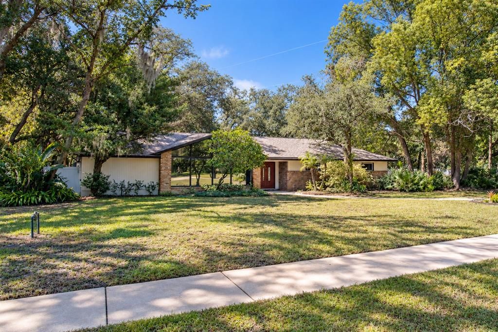 For Sale: $650,000 (4 beds, 3 baths, 2691 Square Feet)