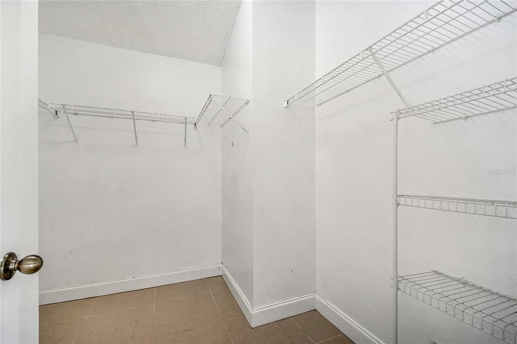 For Sale: $425,000 (3 beds, 2 baths, 1612 Square Feet)