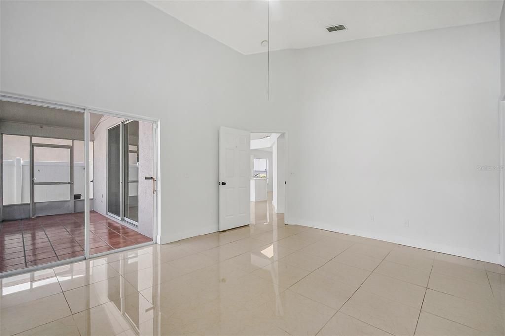 For Sale: $425,000 (3 beds, 2 baths, 1612 Square Feet)