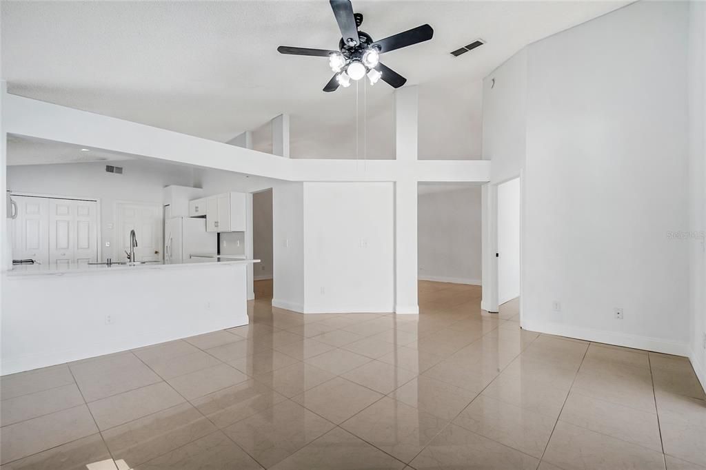 For Sale: $425,000 (3 beds, 2 baths, 1612 Square Feet)