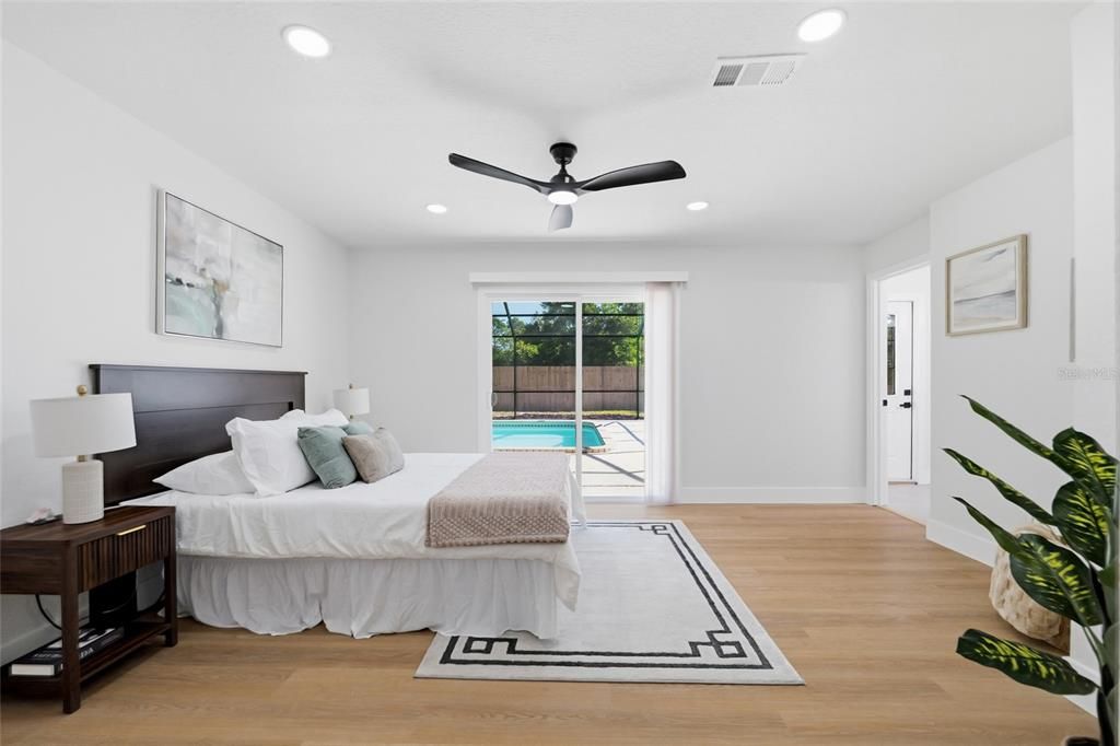 For Sale: $499,800 (4 beds, 3 baths, 2564 Square Feet)