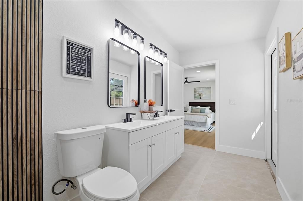 For Sale: $499,800 (4 beds, 3 baths, 2564 Square Feet)