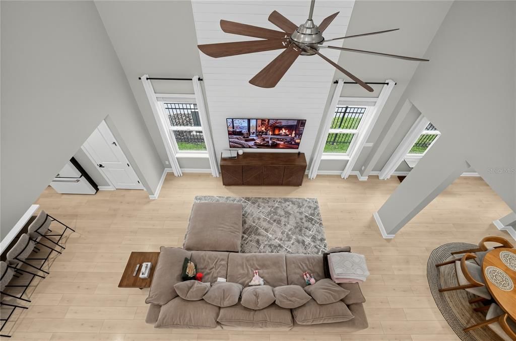 For Sale: $699,900 (5 beds, 4 baths, 2921 Square Feet)
