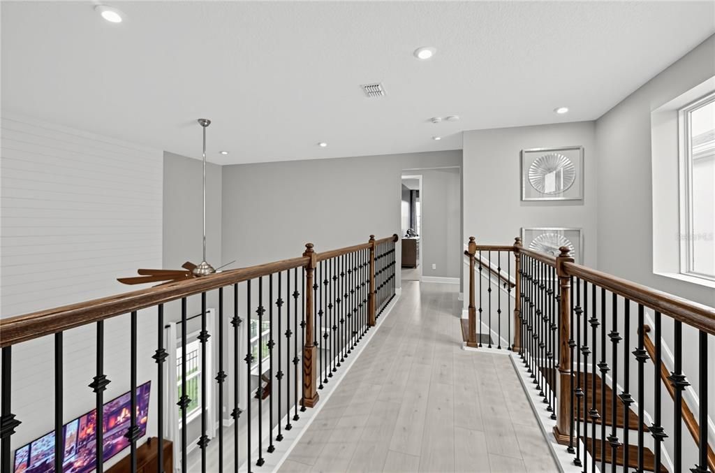 For Sale: $699,900 (5 beds, 4 baths, 2921 Square Feet)