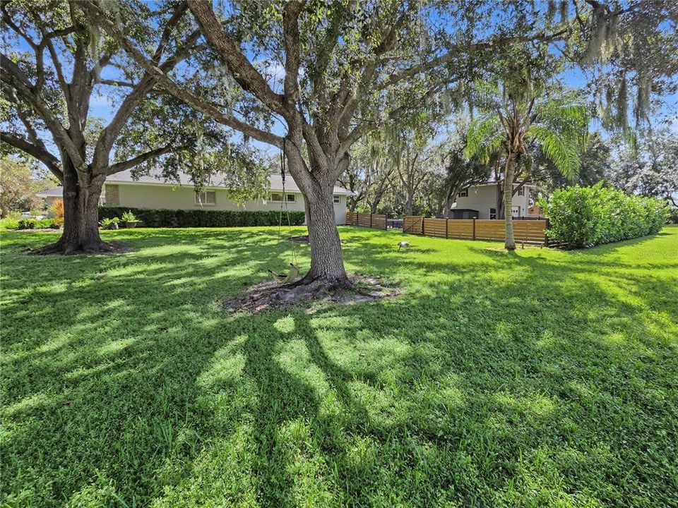 En Venta: $899,000 (4 camas, 3 baños, 3100 Pies cuadrados)