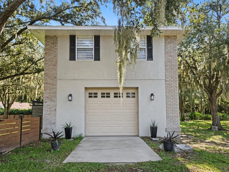 En Venta: $899,000 (4 camas, 3 baños, 3100 Pies cuadrados)