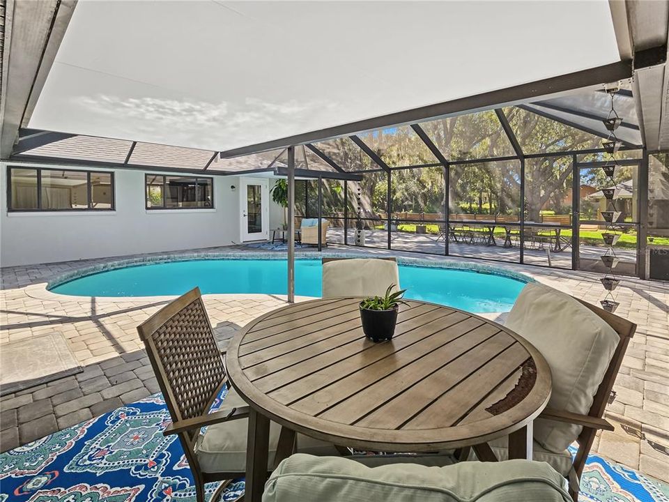 En Venta: $899,000 (4 camas, 3 baños, 3100 Pies cuadrados)