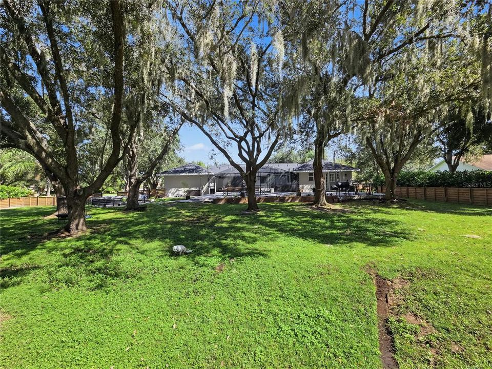 En Venta: $899,000 (4 camas, 3 baños, 3100 Pies cuadrados)
