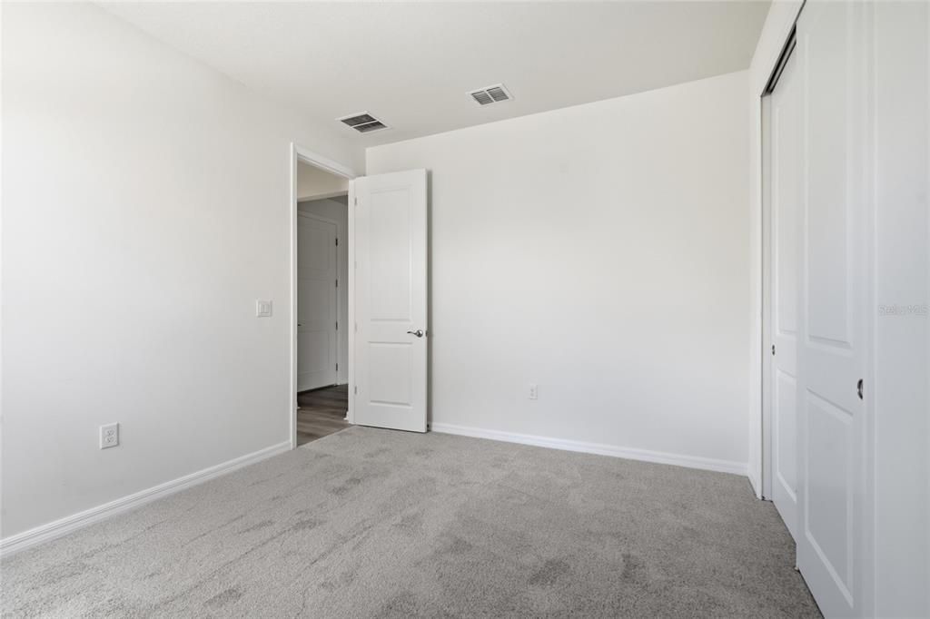 En Venta: $489,996 (4 camas, 3 baños, 2699 Pies cuadrados)