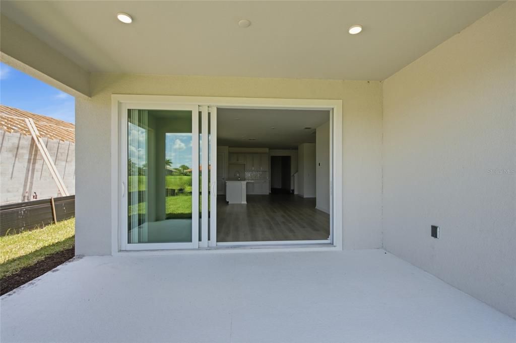 En Venta: $460,995 (4 camas, 3 baños, 2699 Pies cuadrados)