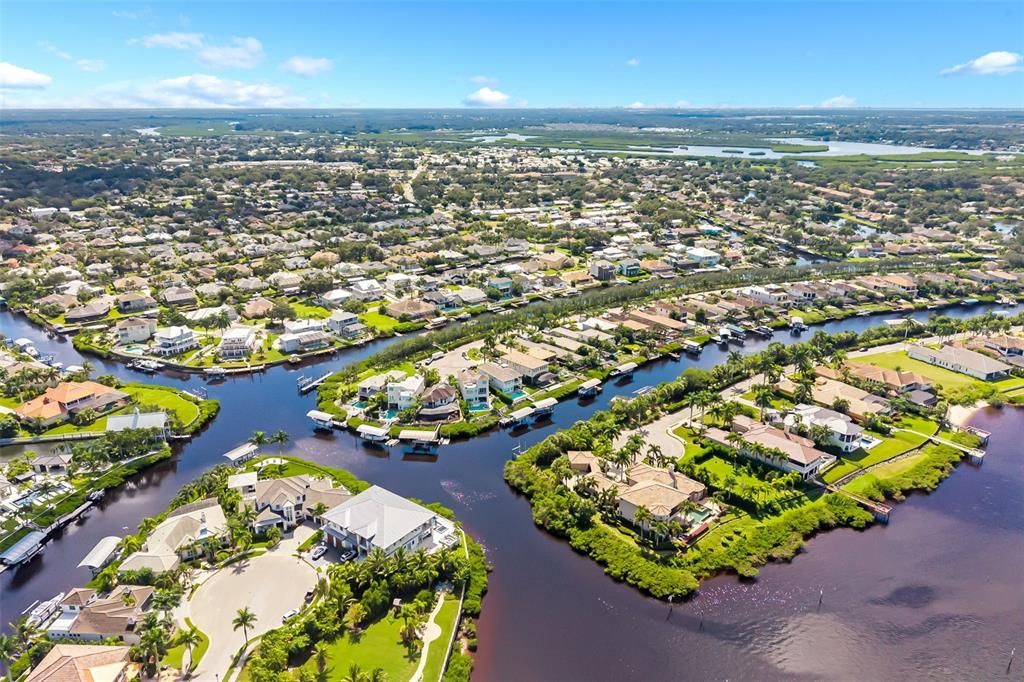 На продажу: $1,175,000 (5 спален, 3 ванн, 2825 Квадратных фут)
