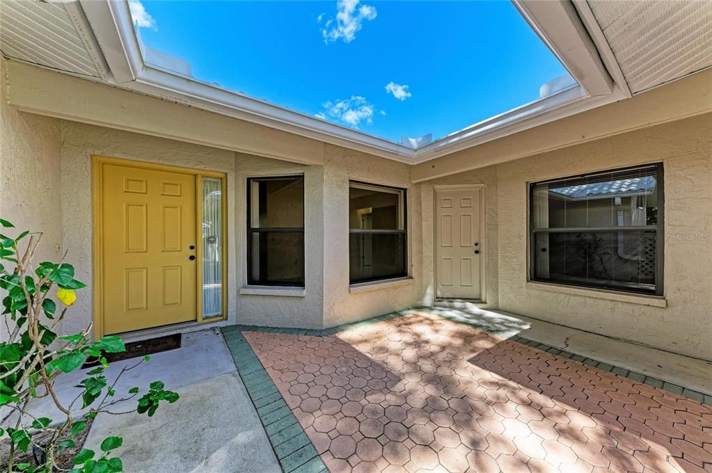 En Venta: $240,000 (3 camas, 2 baños, 1695 Pies cuadrados)