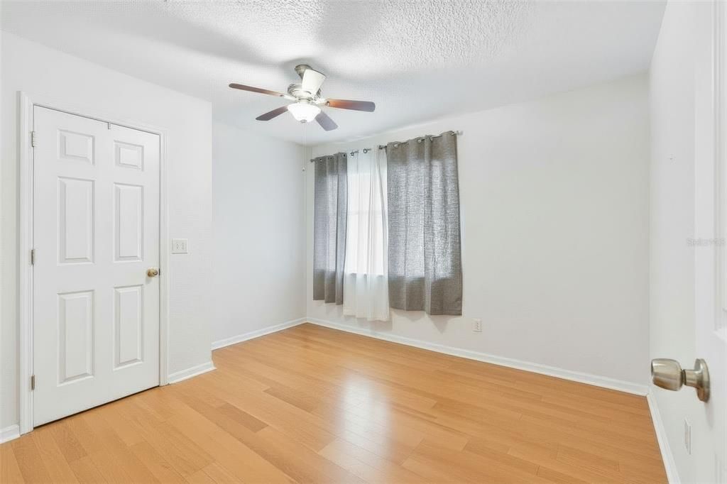 На продажу: $324,900 (4 спален, 2 ванн, 2239 Квадратных фут)