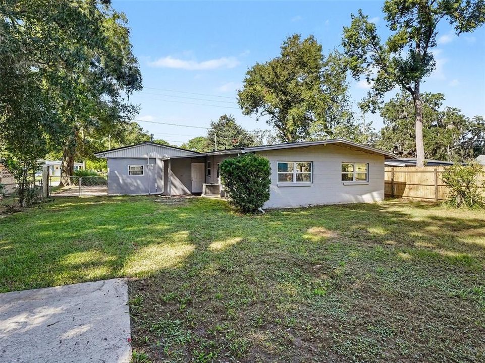 En Venta: $299,900 (3 camas, 2 baños, 1564 Pies cuadrados)